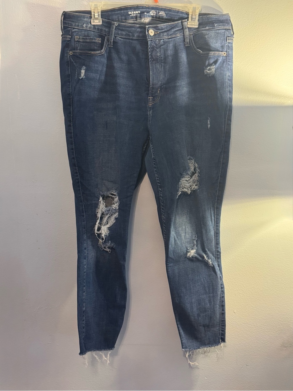 Old Navy Rockstar 360 Stretch Super Skinny Jeans – Size 16
